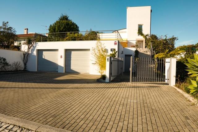 Edles Apartment In Architektenvilla Mit Grossem Pool, Sauna, Dachterrasse Und Malerischem Garten Pataias Exterior photo